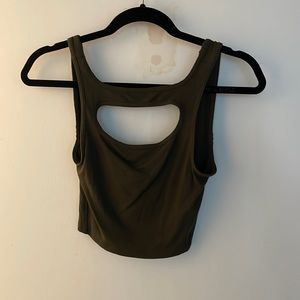 LA Front Cut Out Crop Tank Size 6
